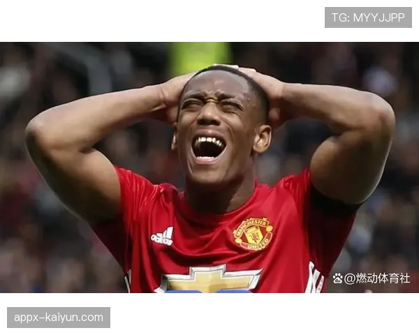 蒙特雷前锋马夏尔肩关节脱臼,或缺席3-6个月