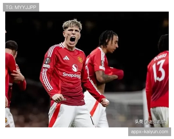 点球罚失后,阿斯顿维拉前锋沃特金斯低头久久未起